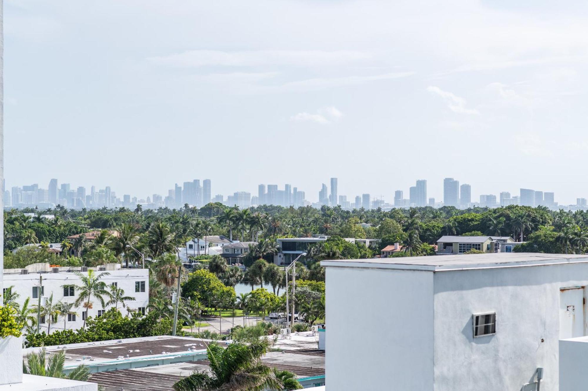 Churchill Suites Monte Carlo Miami Beach Zimmer foto