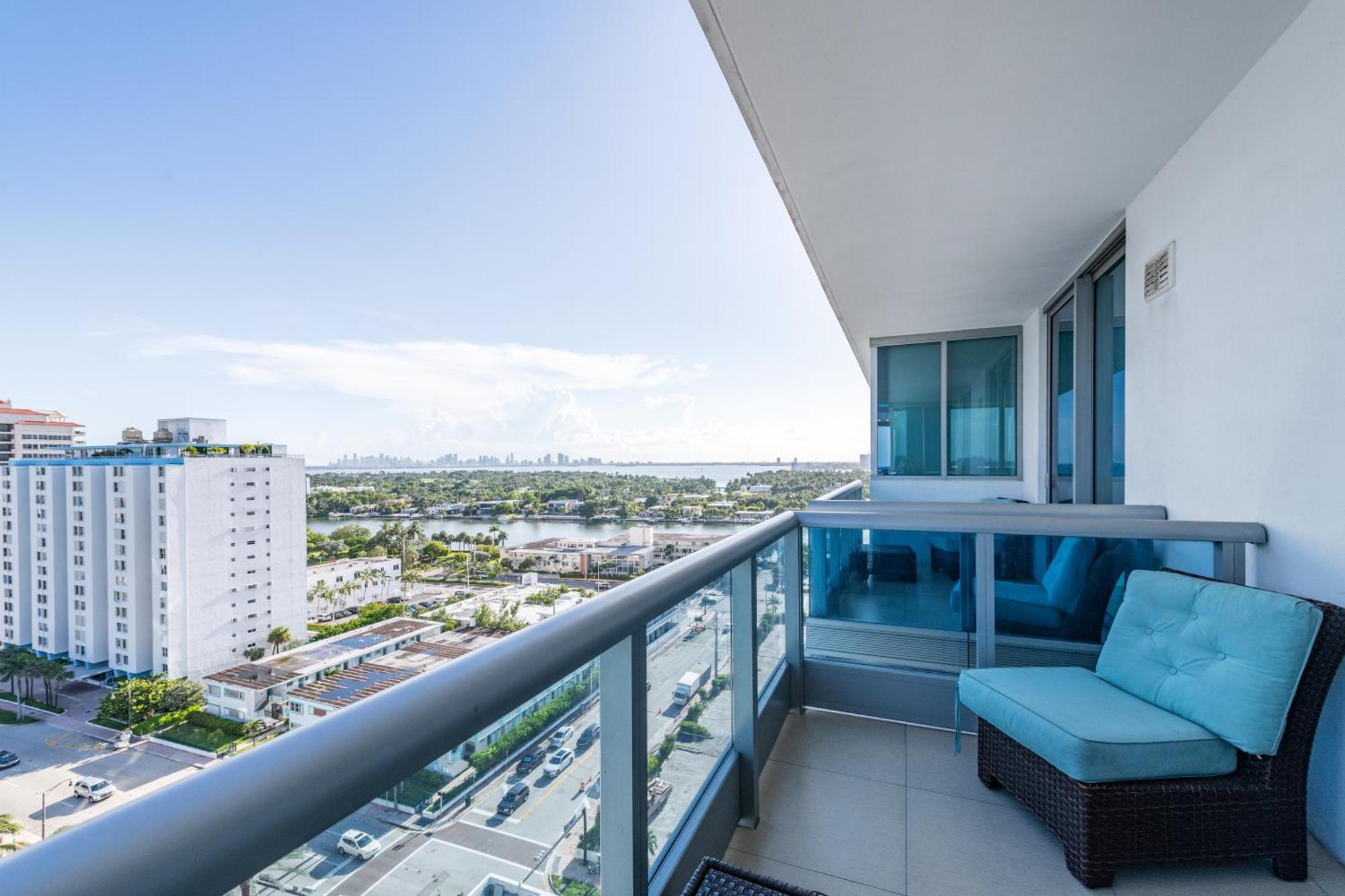 Churchill Suites Monte Carlo Miami Beach Zimmer foto